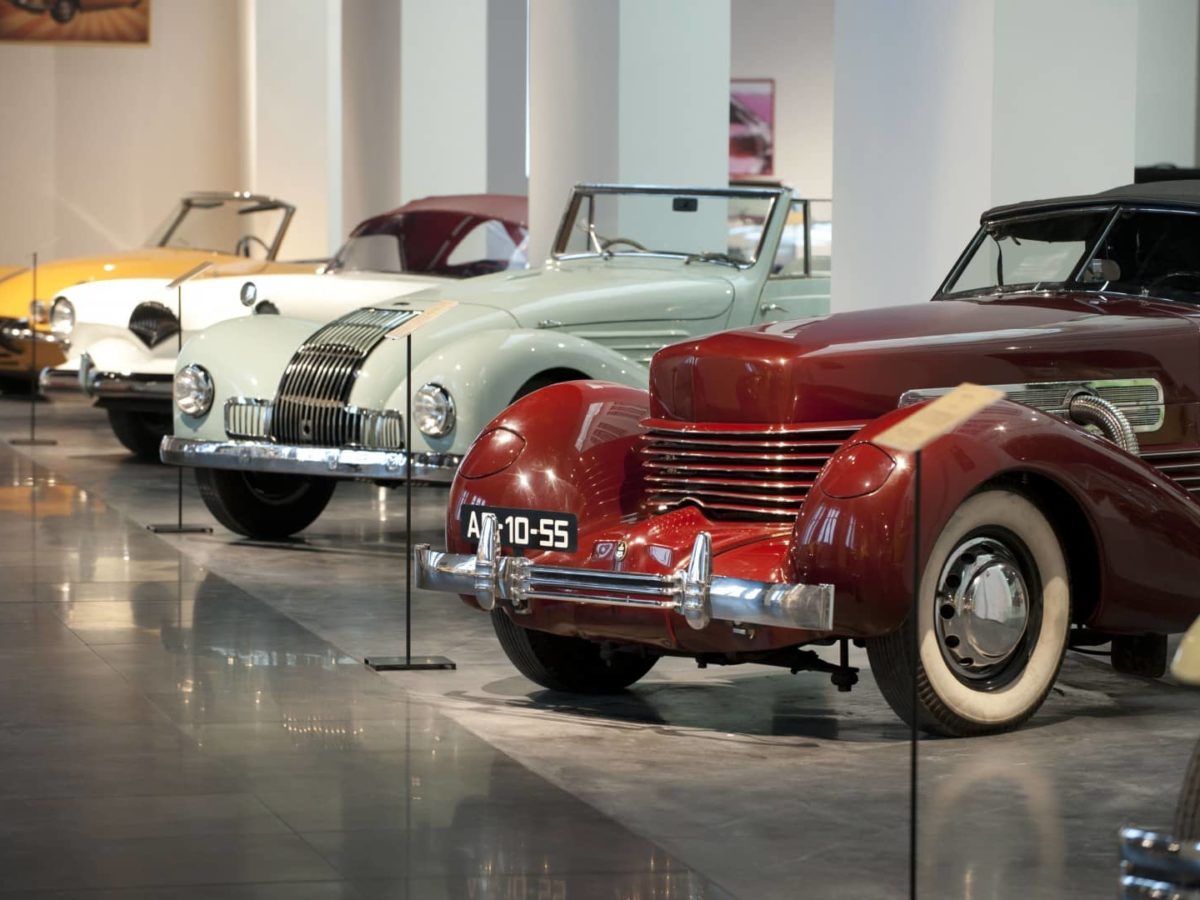 Museo automovilístico y de la moda