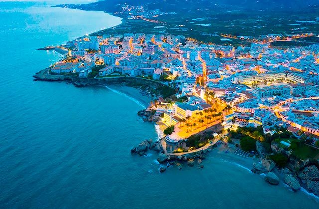 Nerja - Pueblos con encanto para visitar en Málaga
