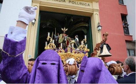 - Salida de la Cofradía de la Pollinica-Semana Santa de Málaga